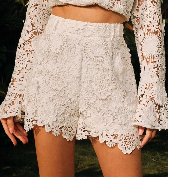 Boho Floral Lace Applique Shorts - Picture 1 of 9